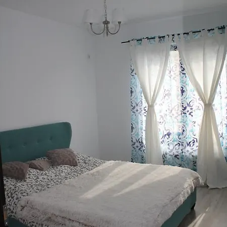 Onix Parliament View